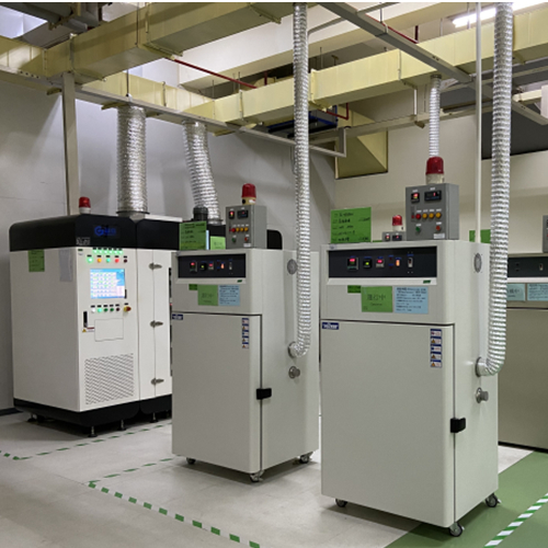 production 500x500 1 Pet Feeder